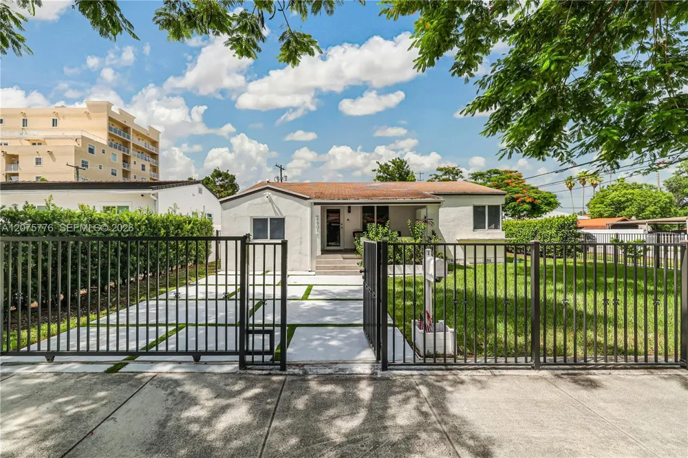 2801 NW 6th St Miami, FL 33125