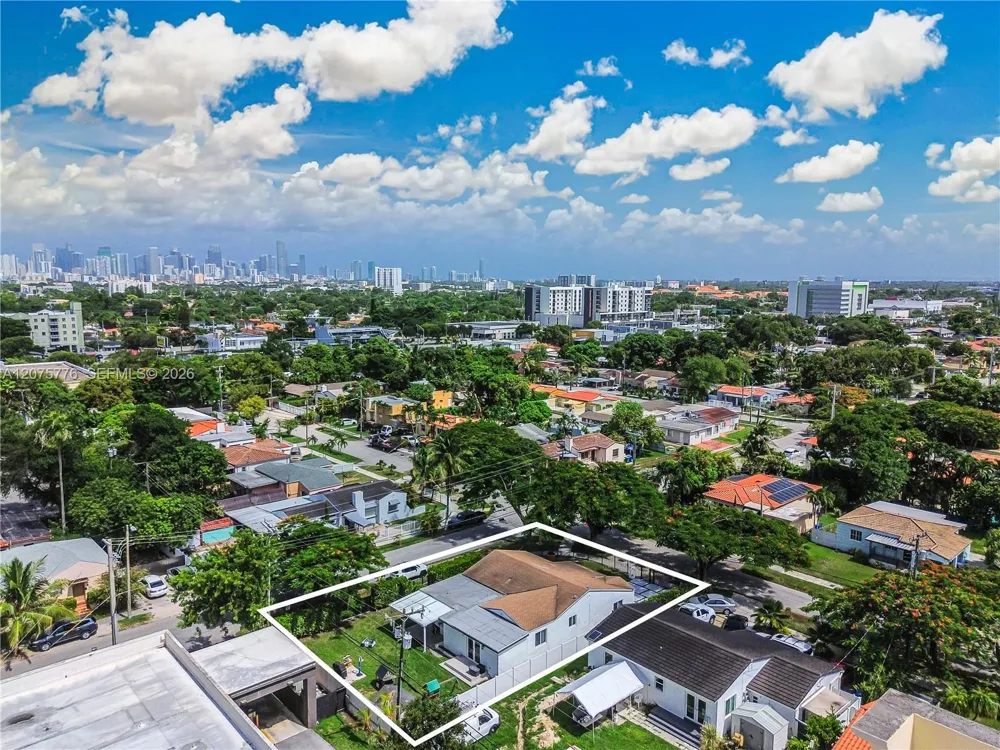 2801 NW 6th St Miami, FL 33125