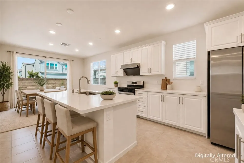 4157 S Winwood Paseo Ontario, CA 91761