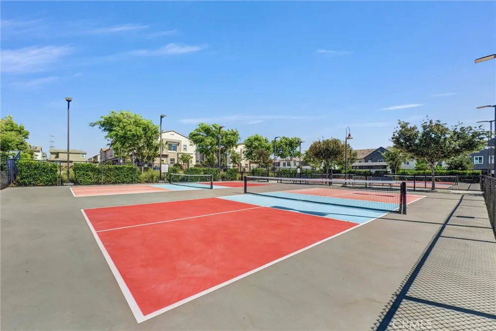 4157 S Winwood Paseo Ontario, CA 91761