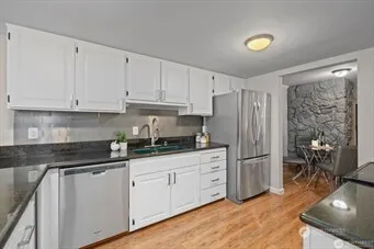 7639 SE 29th Street Mercer Island, WA 98040