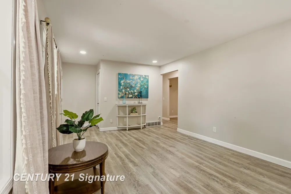 4657 Dogwood Lane Saginaw Charter Township, MI 48603