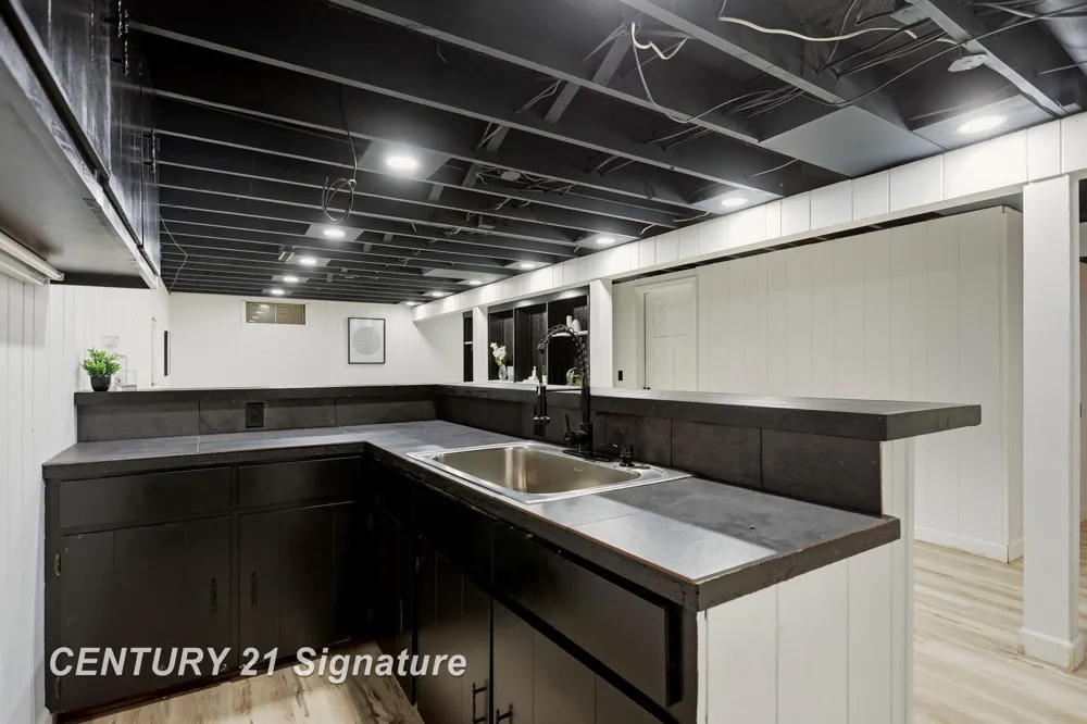 4657 Dogwood Lane Saginaw Charter Township, MI 48603