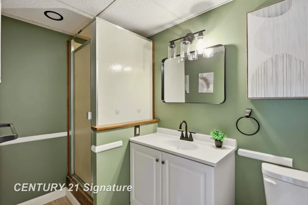 4657 Dogwood Lane Saginaw Charter Township, MI 48603
