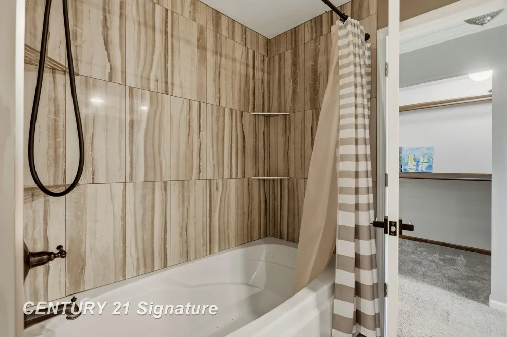 4657 Dogwood Lane Saginaw Charter Township, MI 48603