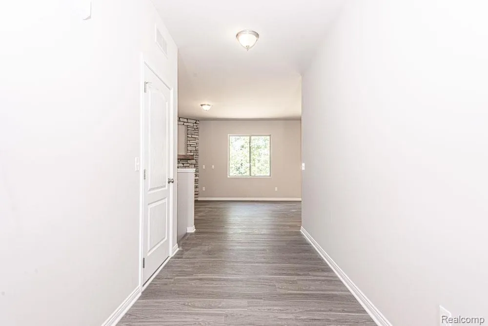 1 Oak    ( Ranch) Street Grand Blanc Charter Township, MI 48439