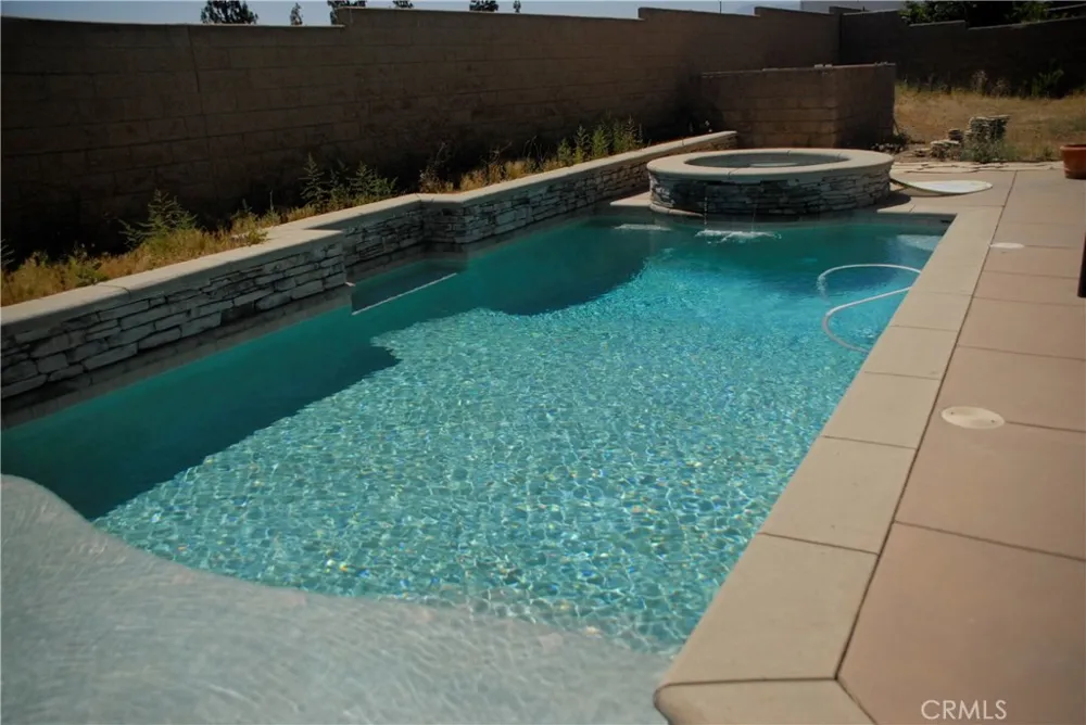 2007 Aberdeen Drive Corona, CA 92881