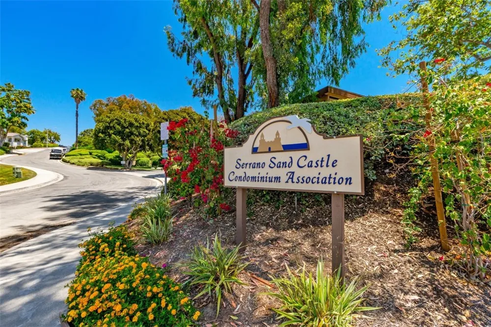 21227 Camelia #18 Lake Forest, CA 92630