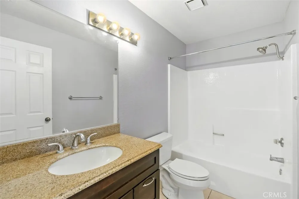 21227 Camelia #18 Lake Forest, CA 92630