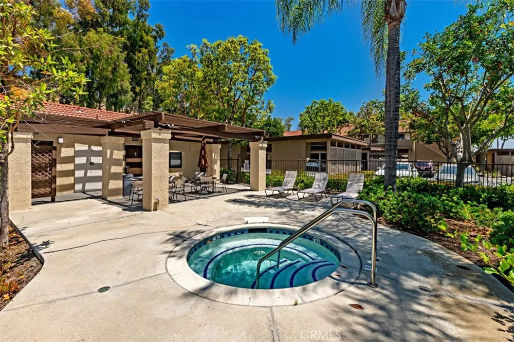 21227 Camelia #18 Lake Forest, CA 92630
