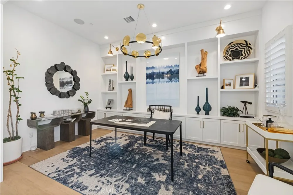 12401 Ridge Line Gate Court Porter Ranch, CA 91326
