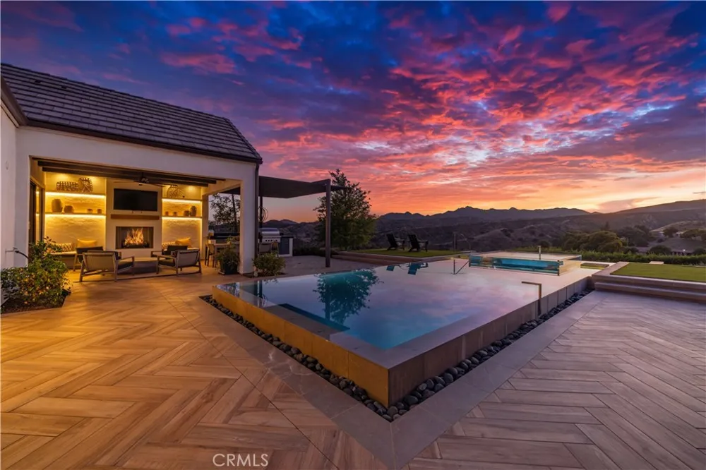 12401 Ridge Line Gate Court Porter Ranch, CA 91326