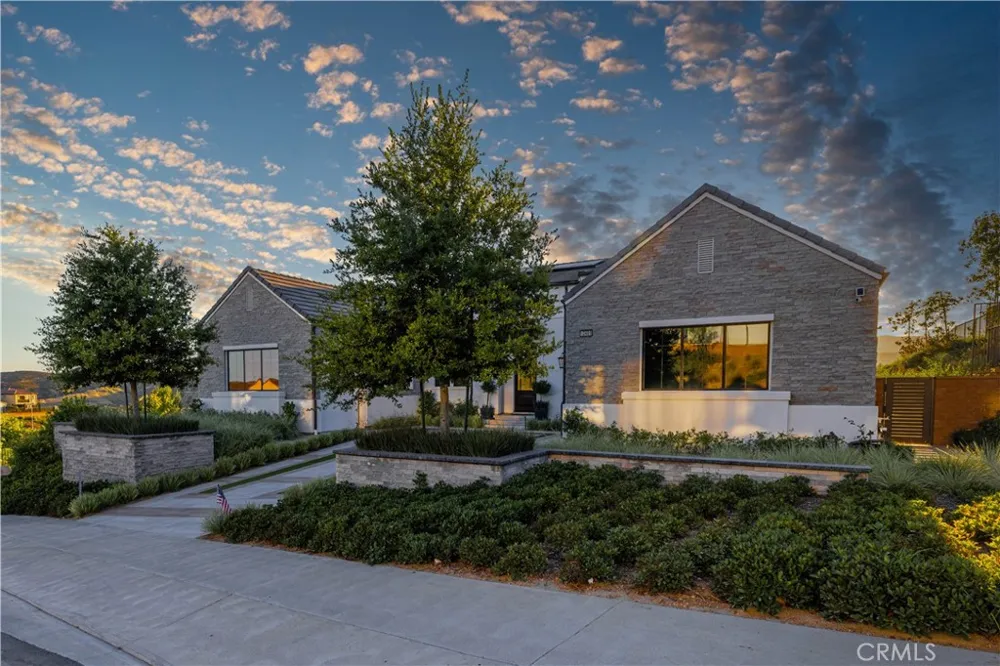 12401 Ridge Line Gate Court Porter Ranch, CA 91326
