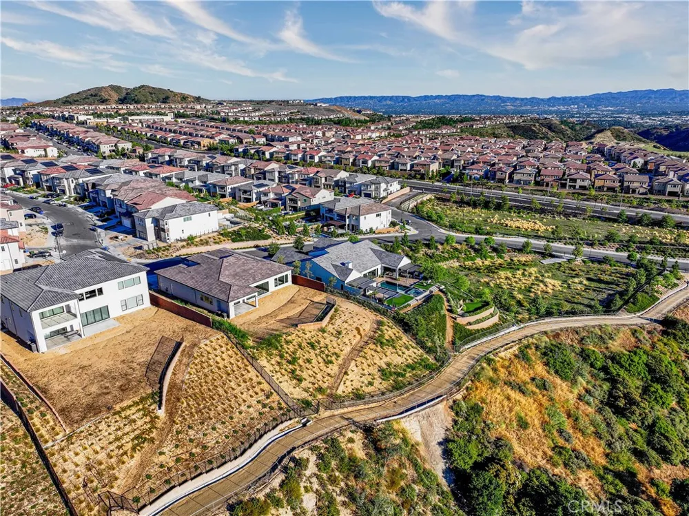 12401 Ridge Line Gate Court Porter Ranch, CA 91326