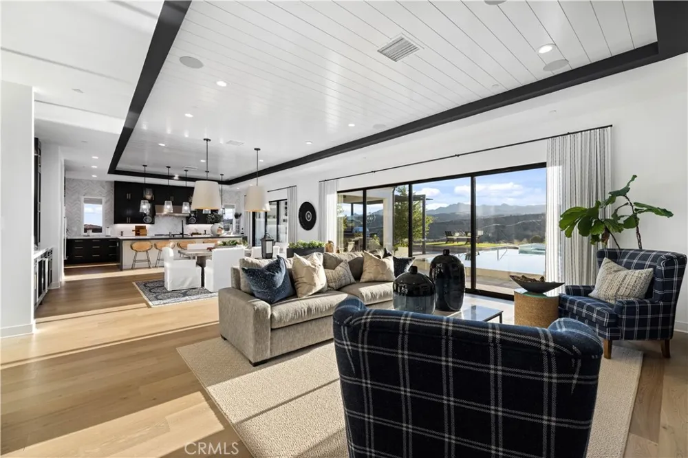 12401 Ridge Line Gate Court Porter Ranch, CA 91326