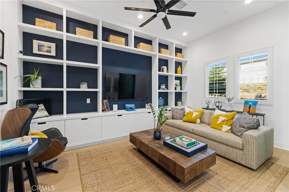 12401 Ridge Line Gate Court Porter Ranch, CA 91326