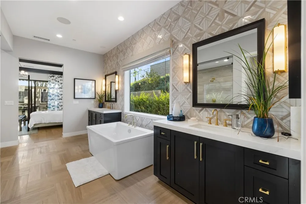 12401 Ridge Line Gate Court Porter Ranch, CA 91326