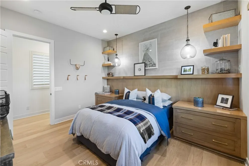 12401 Ridge Line Gate Court Porter Ranch, CA 91326