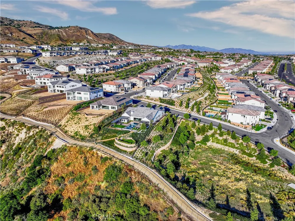 12401 Ridge Line Gate Court Porter Ranch, CA 91326