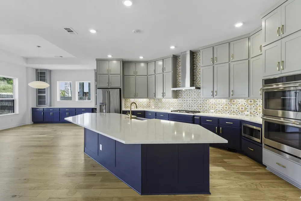 151 Starfire Drive Dripping Springs, TX 78620