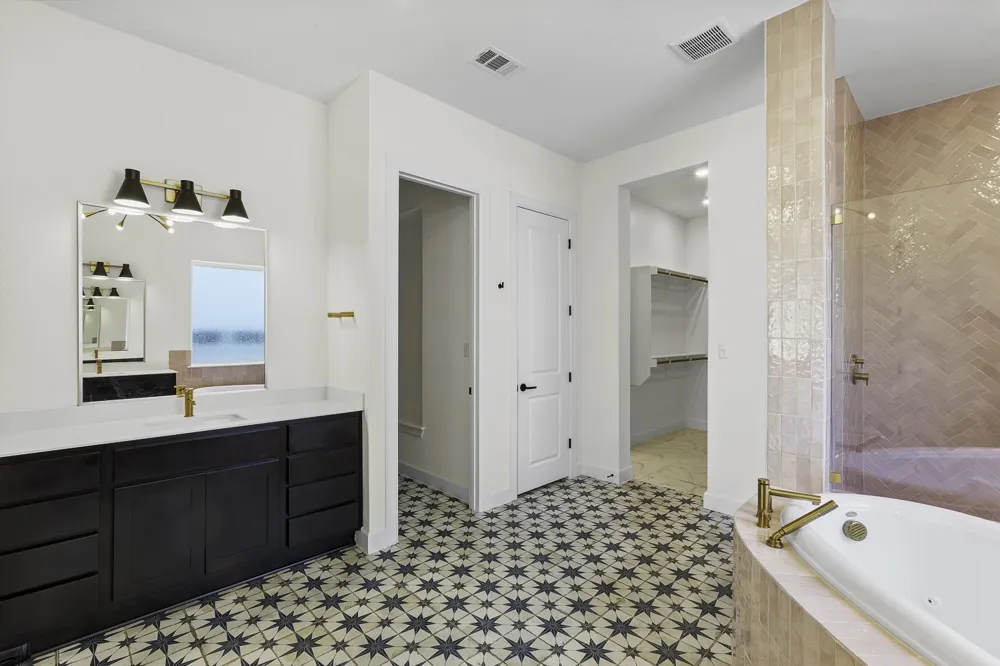 151 Starfire Drive Dripping Springs, TX 78620