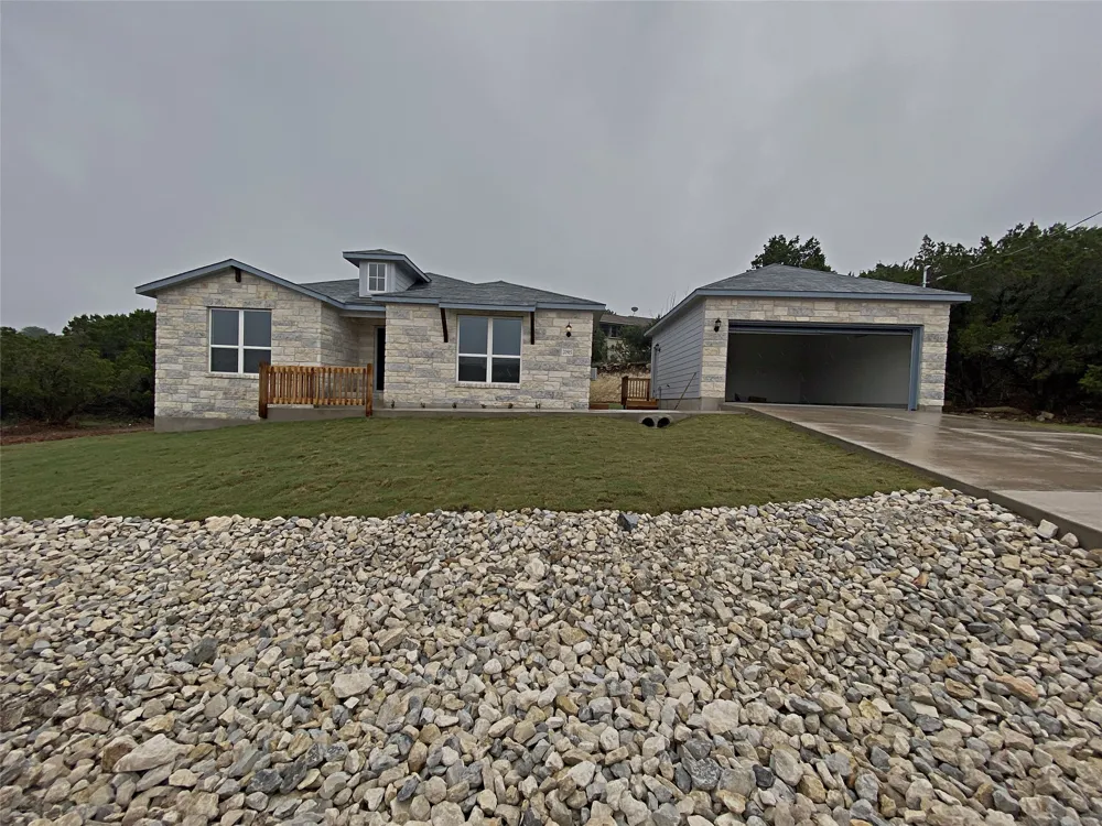 20915 Oak Dale Drive Lago Vista, TX 78645