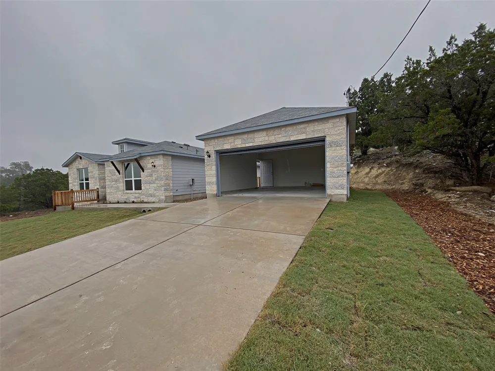 20915 Oak Dale Drive Lago Vista, TX 78645