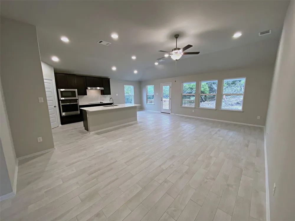 20915 Oak Dale Drive Lago Vista, TX 78645
