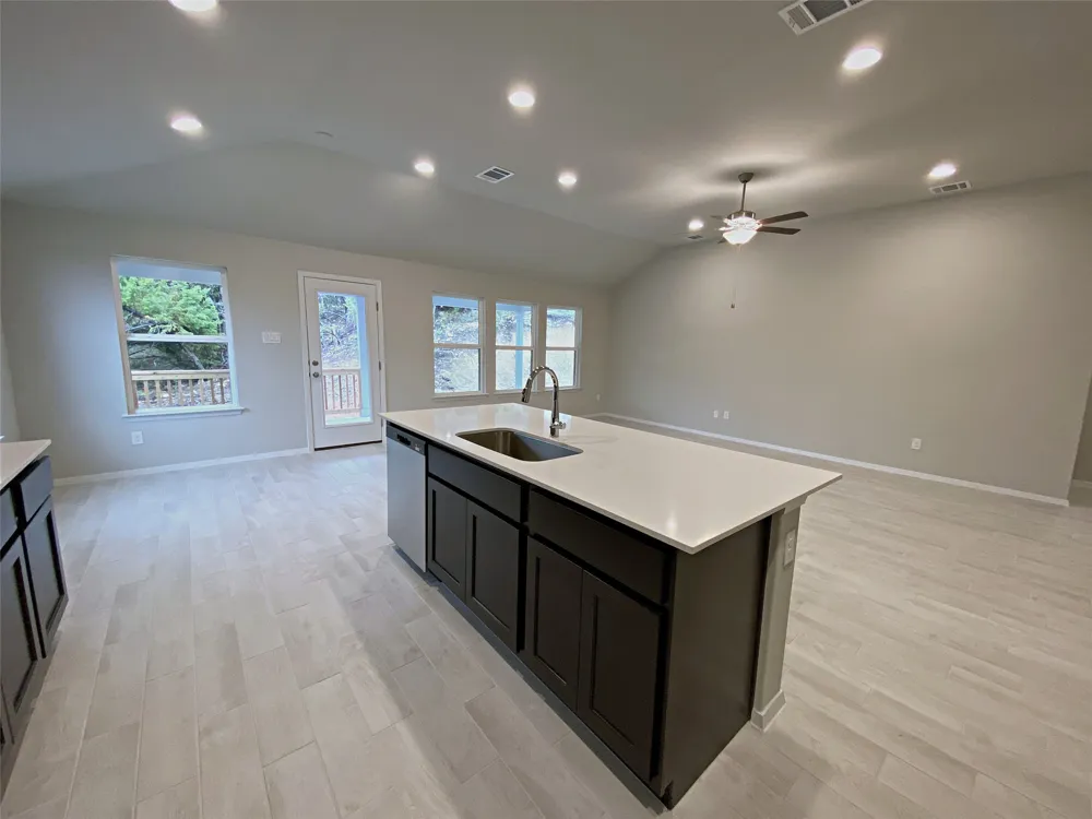 20915 Oak Dale Drive Lago Vista, TX 78645
