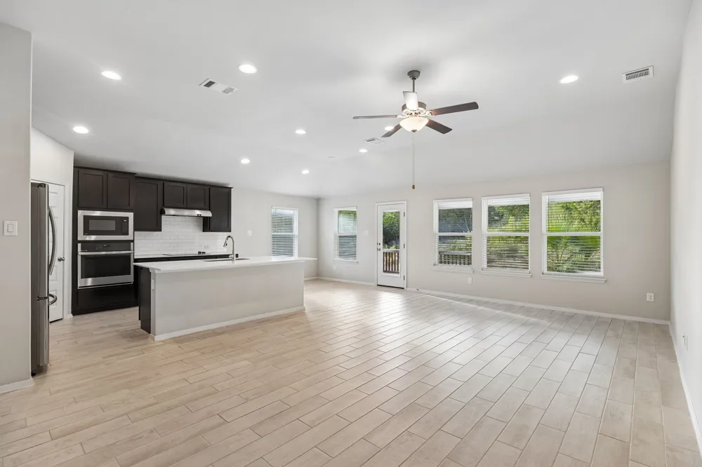 20915 Oak Dale Drive Lago Vista, TX 78645