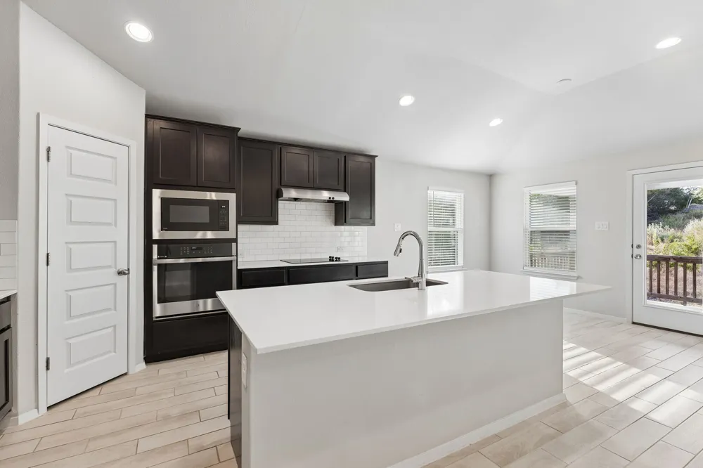 20915 Oak Dale Drive Lago Vista, TX 78645