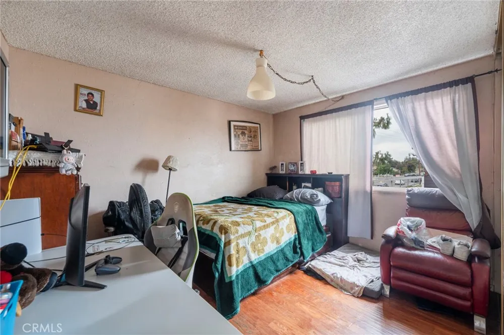 16710 Orange Ave. #A1 Paramount, CA 90723
