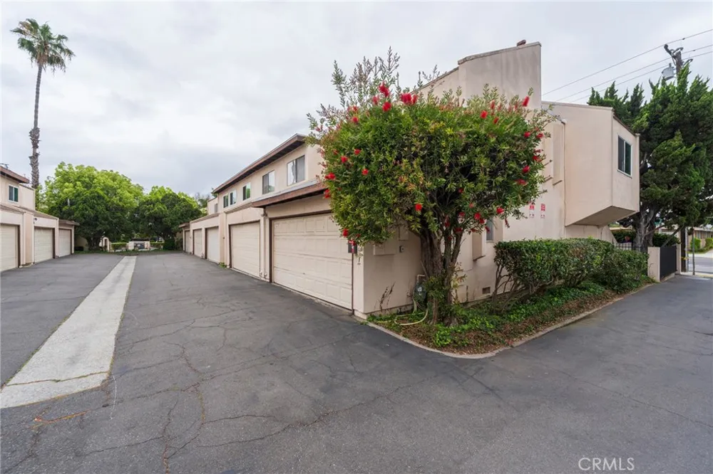 16710 Orange Ave. #A1 Paramount, CA 90723