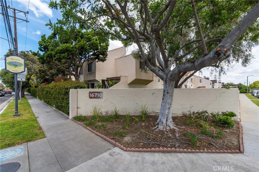 16710 Orange Ave. #A1 Paramount, CA 90723