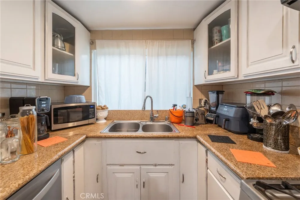 16710 Orange Ave. #A1 Paramount, CA 90723