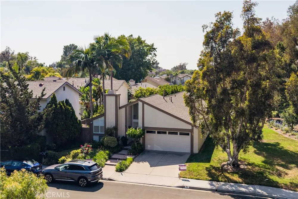42 Almond Tree Ln Irvine, CA 92612