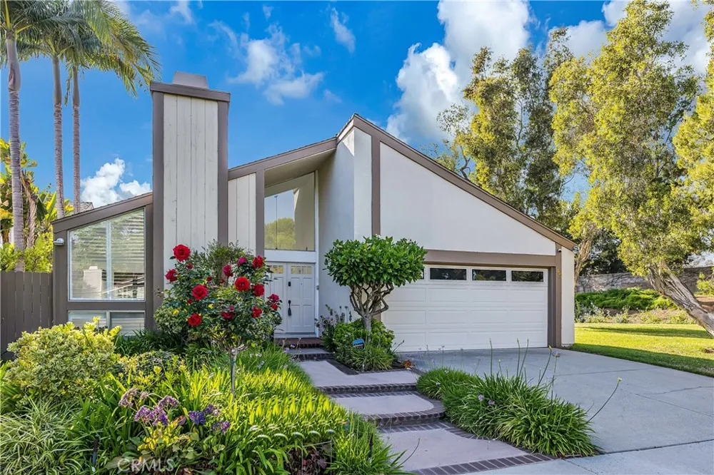 42 Almond Tree Ln Irvine, CA 92612