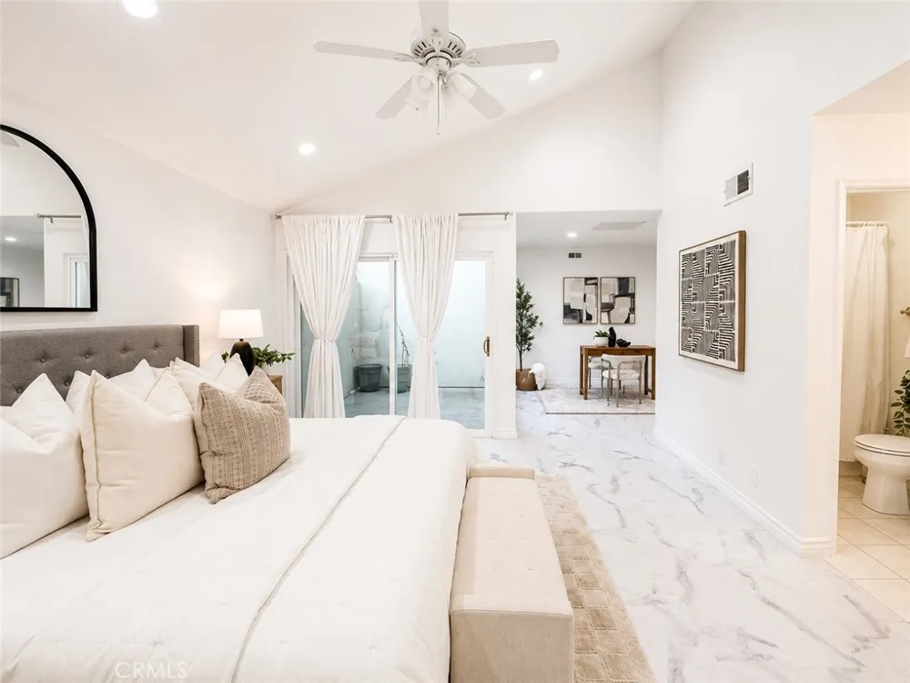 42 Almond Tree Ln Irvine, CA 92612