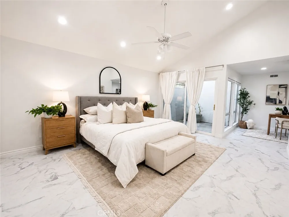 42 Almond Tree Ln Irvine, CA 92612