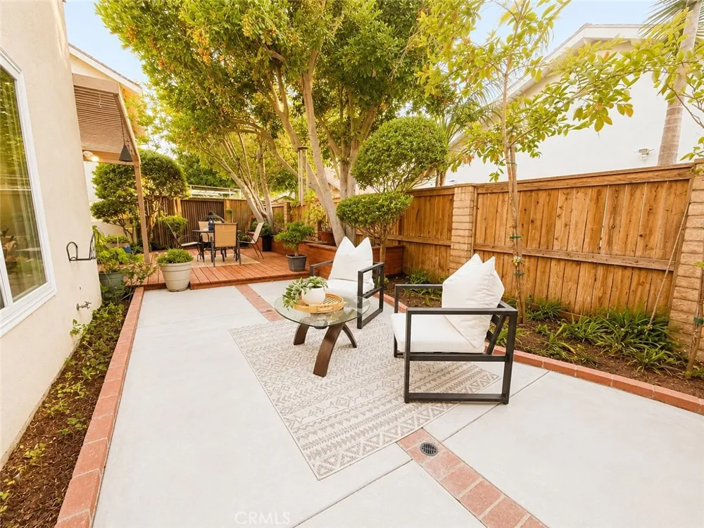 42 Almond Tree Ln Irvine, CA 92612