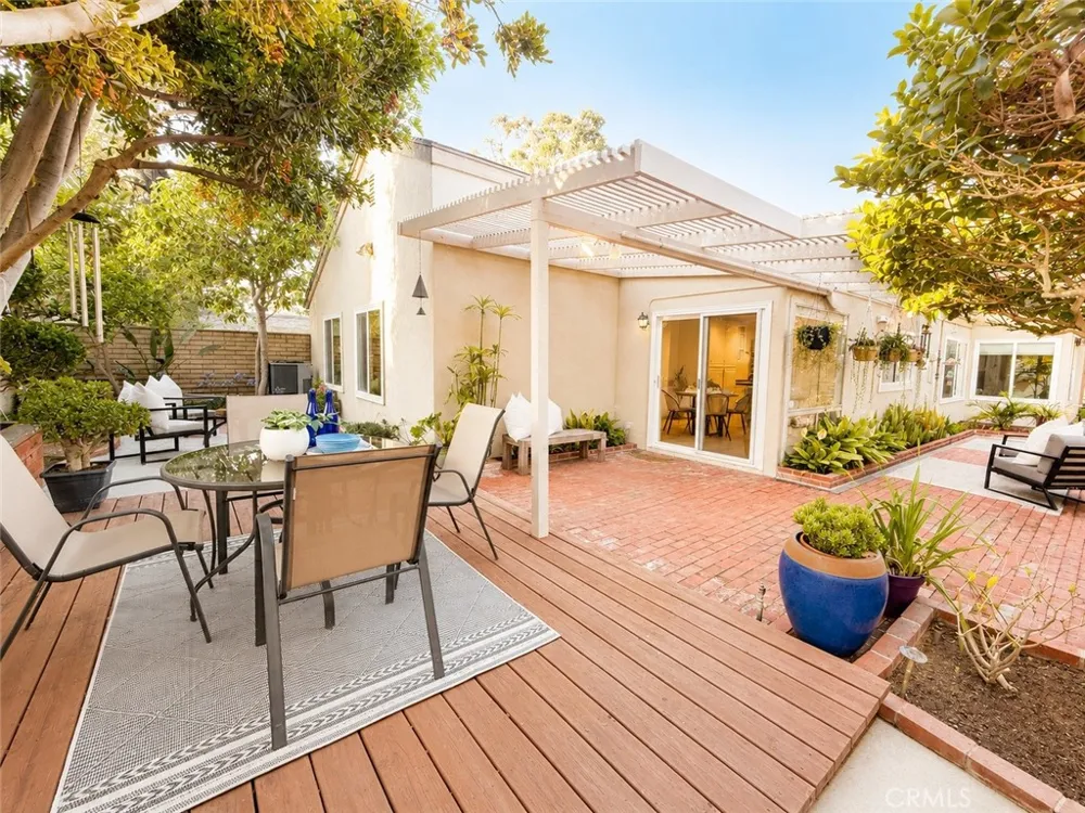 42 Almond Tree Ln Irvine, CA 92612