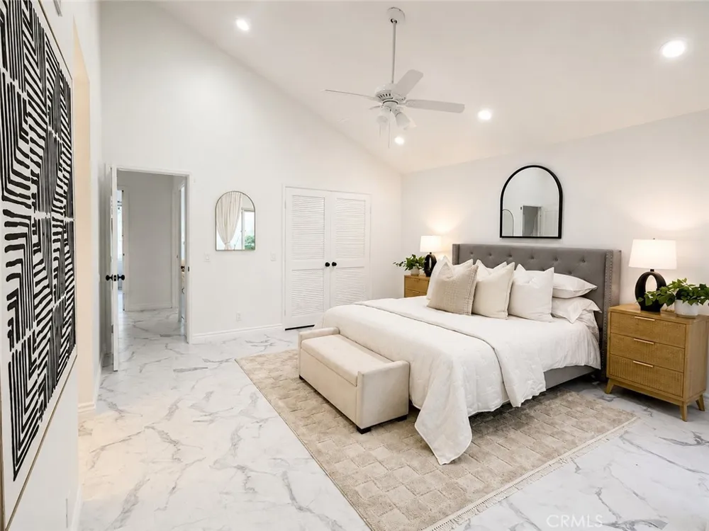 42 Almond Tree Ln Irvine, CA 92612