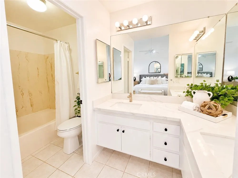 42 Almond Tree Ln Irvine, CA 92612