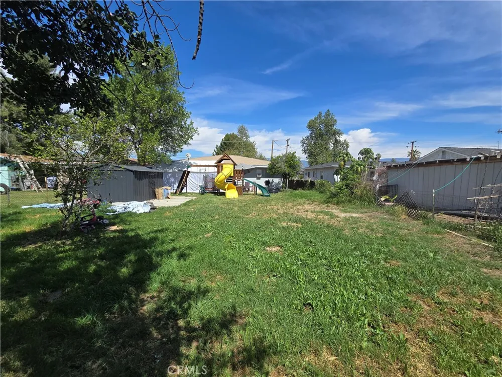 1275 Hardt San Bernardino, CA 92408