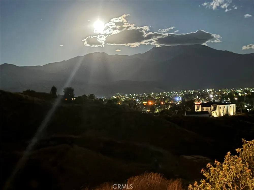 300 Anderson Hemet, CA 92544