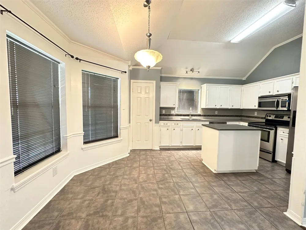 5721 Bluebonnett Drive Bossier City, LA 71112