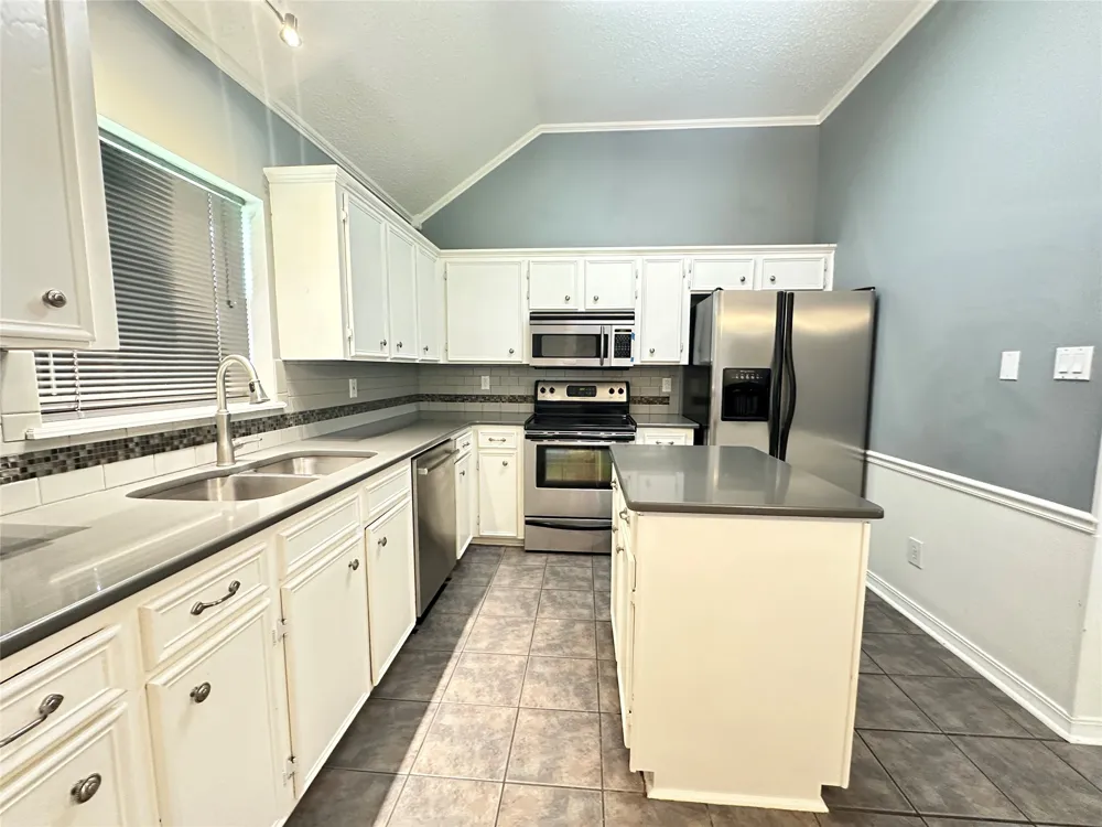 5721 Bluebonnett Drive Bossier City, LA 71112