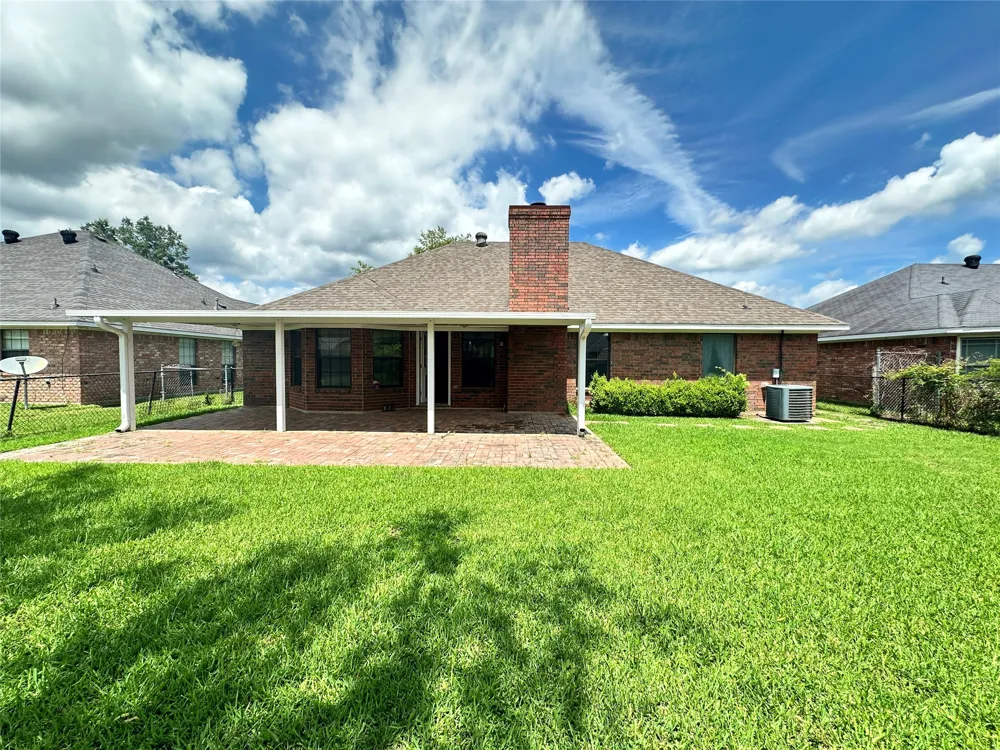 5721 Bluebonnett Drive Bossier City, LA 71112