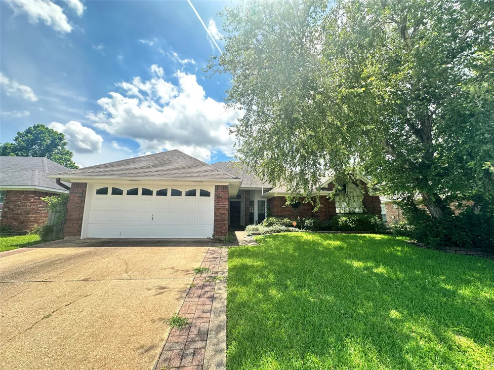 5721 Bluebonnett Drive Bossier City, LA 71112