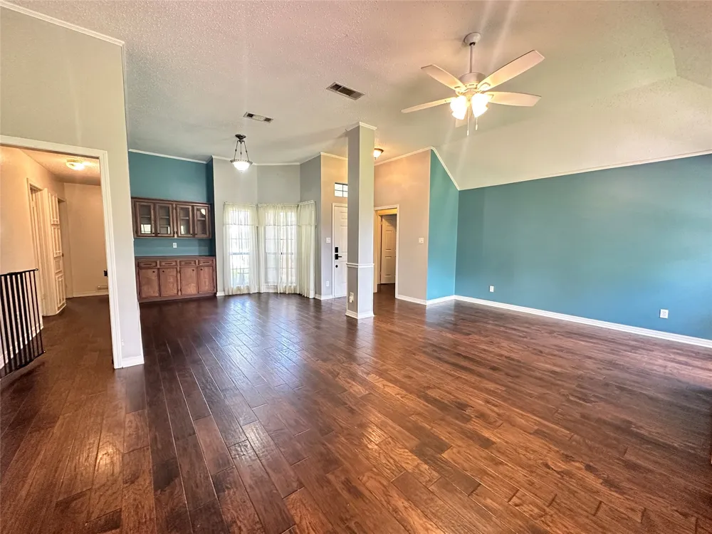 5721 Bluebonnett Drive Bossier City, LA 71112